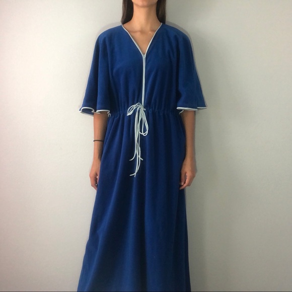 Vintage Other - ‼️❗️SOLD❗️‼️70’s lounge dress/robe